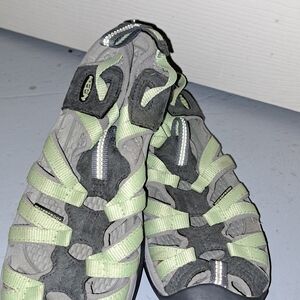 KEEN ' Black and Light Green Sandals